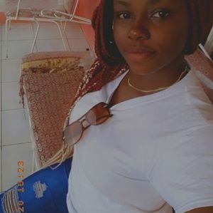 Meet your Posher, Audrey